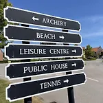 Holiday home - Lakeside - Part Of The The Bay Filey Village With Pool, Gym And Direct Access, Pub, Restaurant, Tennis And Meadows Walks