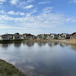 - Lakeside - Part Of The The Bay Filey Village With Pool, Gym And Direct Access, Pub, Restaurant, Tennis And Meadows Walks Holiday home Reighton