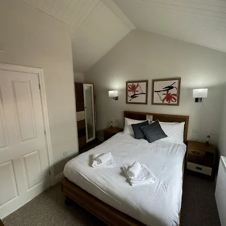 Low Lake Lodge Casa vacanze *