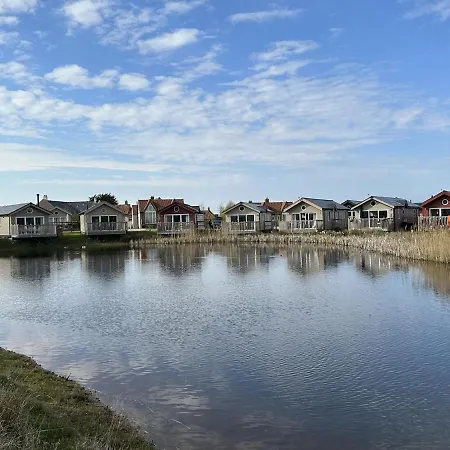 - Lakeside - Part Of The The Bay Filey Village With Pool, Gym And Direct Access, Pub, Restaurant, Tennis And Meadows Walks Semesterbostad Reighton