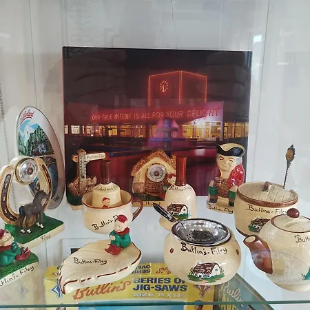 Low Lake Lodge Reighton