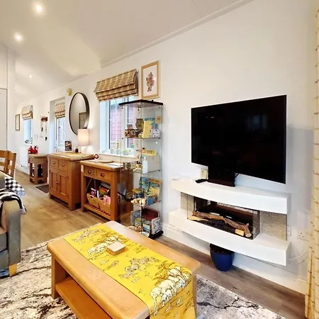 Σπίτι διακοπών - Lakeside - Part Of The The Bay Filey Village With Pool, Gym And Direct Access, Pub, Restaurant, Tennis And Meadows Walks Reighton