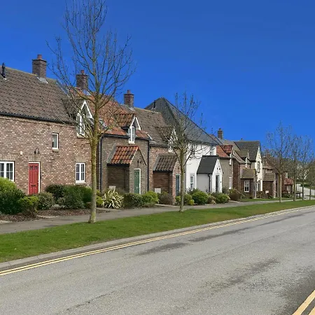 Low Lake Lodge - Lakeside - Part Of The The Bay Filey Holiday Village With Pool, Gym And Direct Beach Access, Pub, Restaurant, Tennis And Meadows Walks Reighton